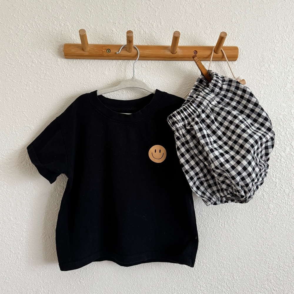 Black Smiley Face Kids T-Shirt & Boomer set